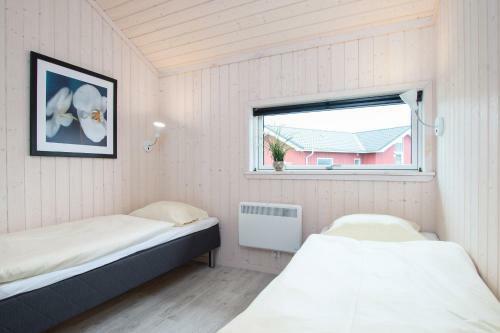Resort 2 Ocean Cottage A 10