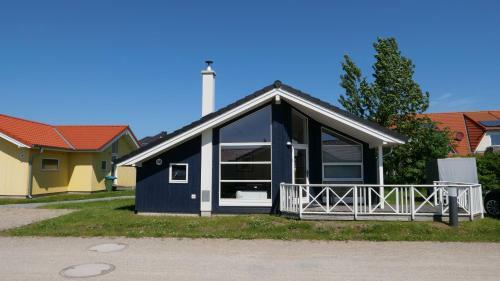 Resort 2 Ocean Cottage A 10