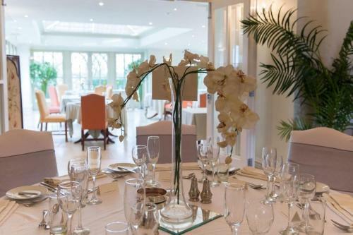 The Old Vicarage Hotel & Restaurant