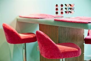 Noel Arms - "a Bespoke Hotel"