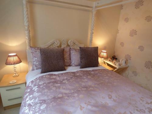 Hostal Douglas Park Guest House