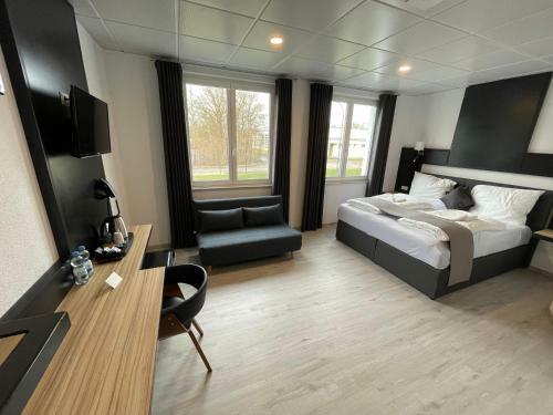 Yebs Hotel