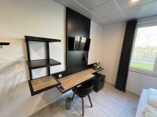 Yebs Hotel