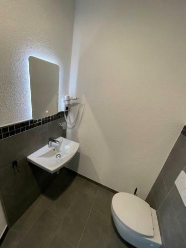 Yebs Hotel
