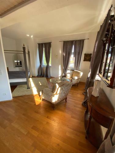 Hotel Schloss Hainfeld