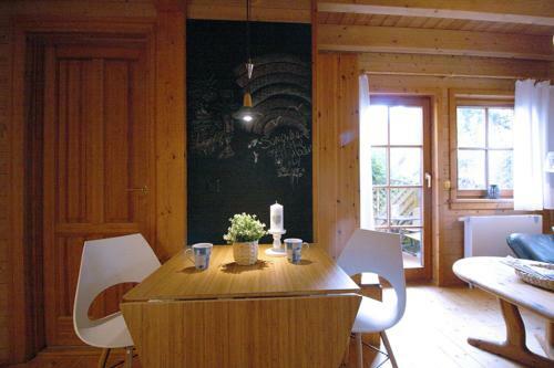 Apartamento Holzhaus Gr�mitz "schwalbennest"