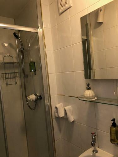 Bed & Breakfast Pitreavie Guest House