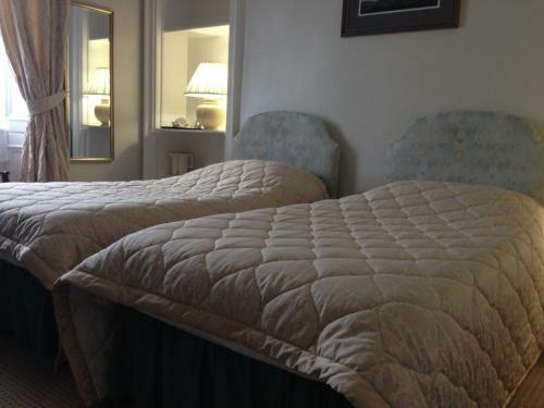 Hostal Davaar House Hotel