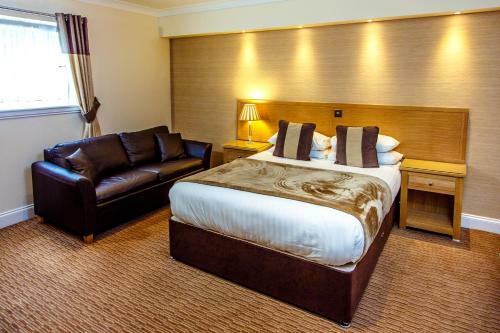 Pitfirrane Hotel