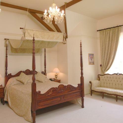 Hostal The Hunting Lodge