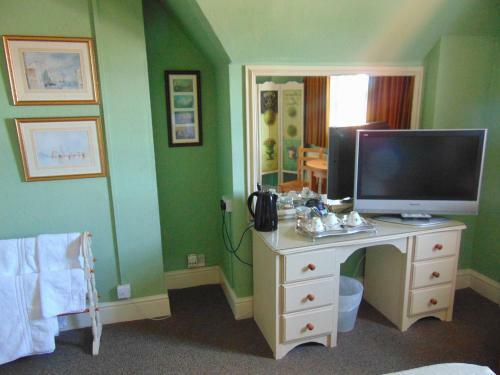 Bed & Breakfast Holywell House