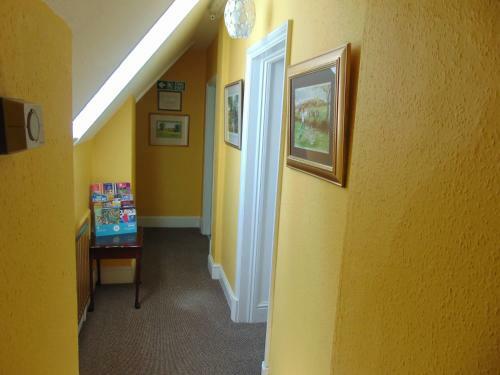 Bed & Breakfast Holywell House