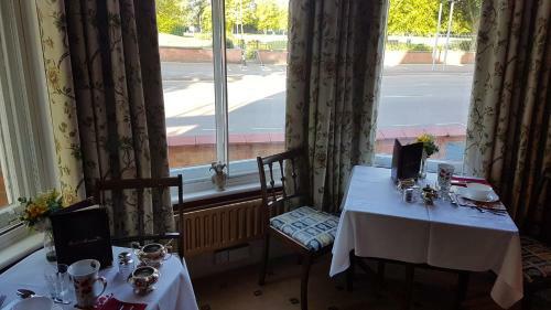 Bed & Breakfast Holywell House