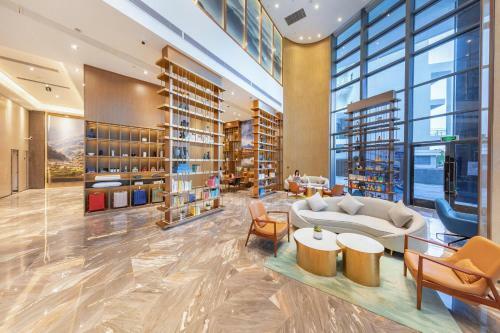 Atour Hotel Zhonghan North Station V-park