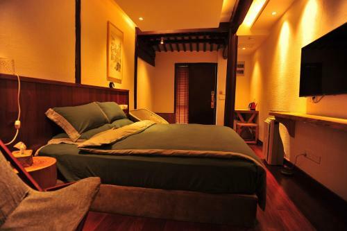 Hostal ????????