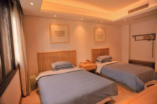 Hostal ????????