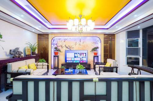 Floral Hotel Qihe Xiaozhu