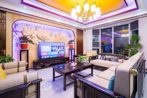 Floral Hotel Qihe Xiaozhu
