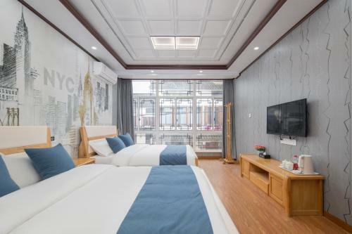 Hotel ?????????????