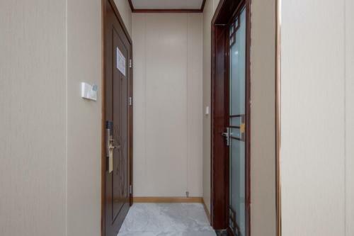 Hotel ?????????????