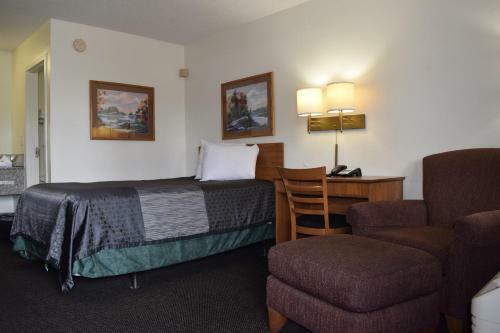 Hotel Value Inn - Livonia