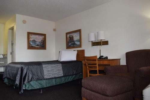 Hotel Value Inn - Livonia