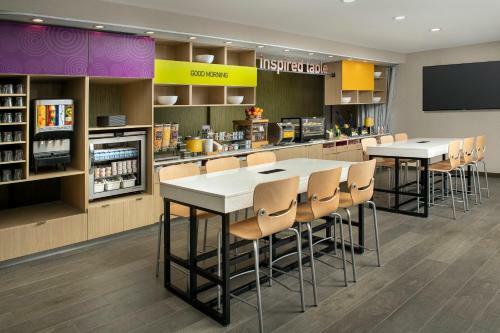 Hotel Home2 Suites By Hilton Kenner New Orleans Arpt