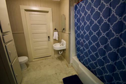 Cajun Hostel Downtown