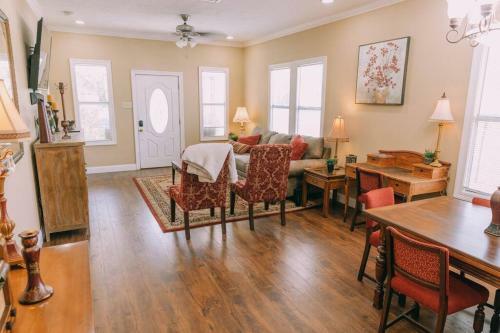 ?premier Maison?- A Charming 2 Bedroom Cottage