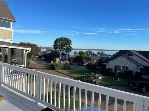 Our Lakeside Retreat!