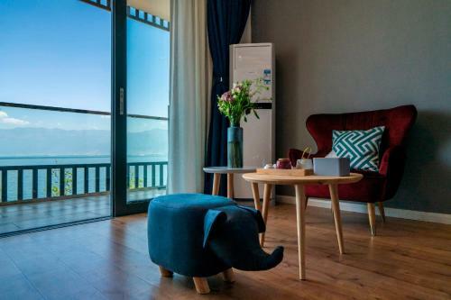 Floral Hotel Dali Shuanglang Seaview