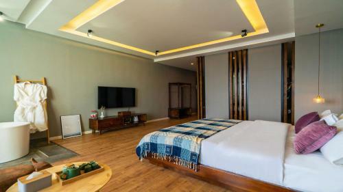 Floral Hotel Dali Shuanglang Seaview