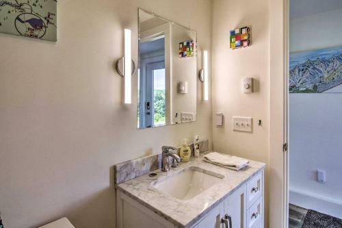 Cozy Bethel Escape With Views Less Than 10 Mi To Ski!