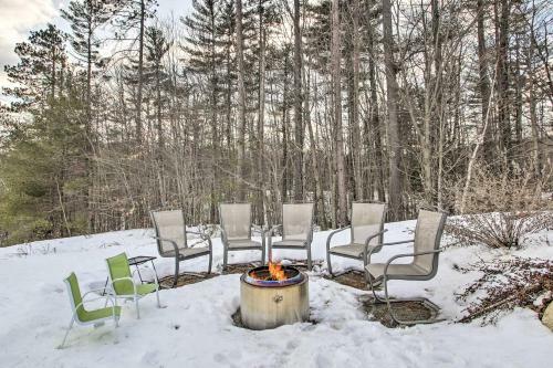 Cozy Bethel Escape With Views Less Than 10 Mi To Ski!