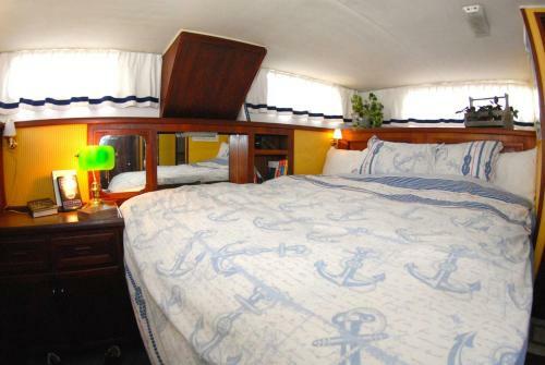 Maine Bed & Boat, Mazu