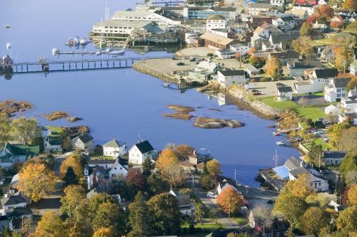 Snug Harbor II