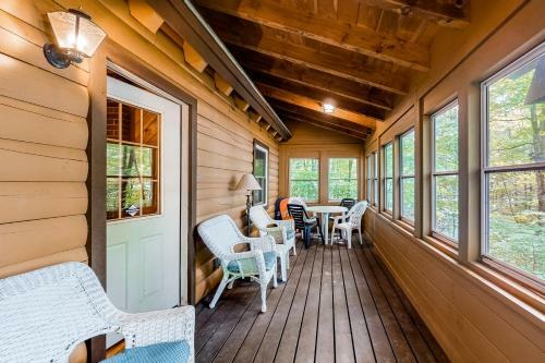Lake View Cottage