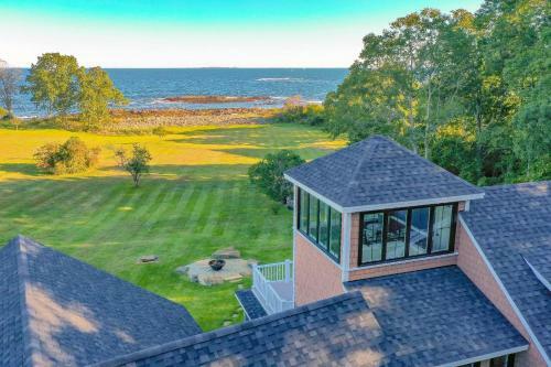 Ocean Front, Beach Access, New Build, Game Room