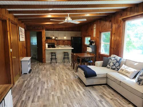 Apartamento Cozy Long Lake Cottage