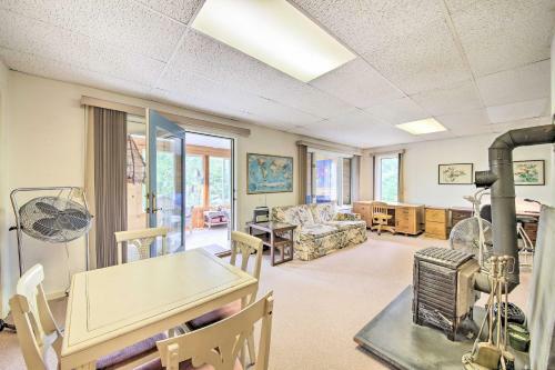 Charming Home With Deck - Steps To Casco Bay!