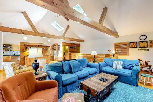 East Toddy Lodge