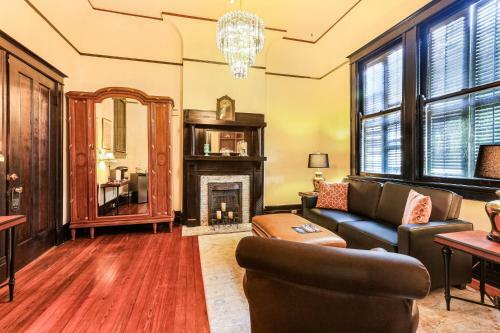 Bed & Breakfast Canal Street Inn