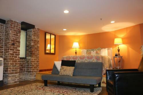 Bed & Breakfast Canal Street Inn