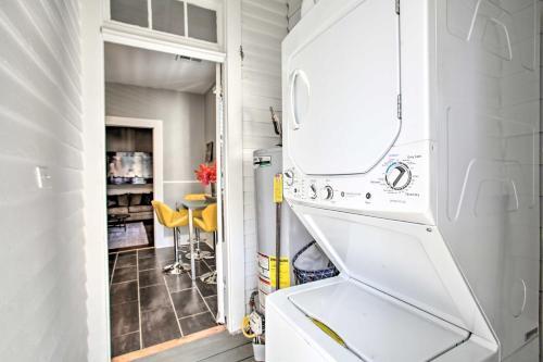 Apartamento Uptown Nola 2br Apt On Magazine St With Backyard!