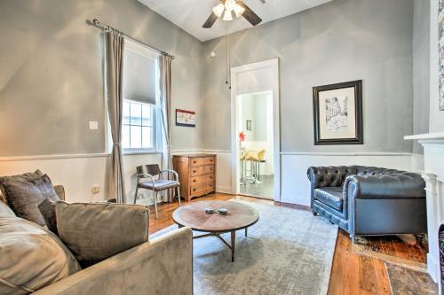 Apartamento Uptown Nola 2br Apt On Magazine St With Backyard!