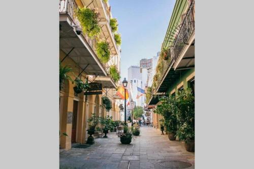 Frenchmen Street Guesthouse