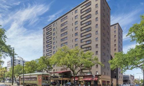 Hotel Club Wyndham Avenue Plaza