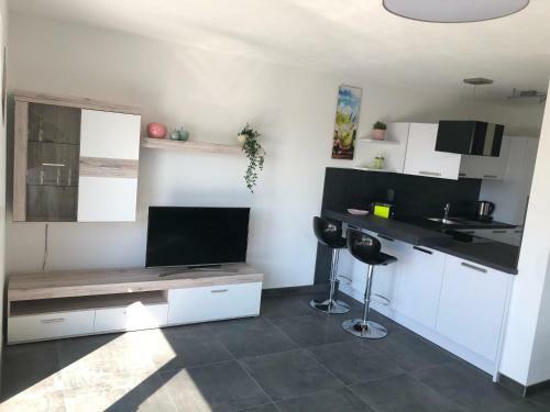 Apartamento Moderne Ferienwohnung Mit Terrasse Und Garten