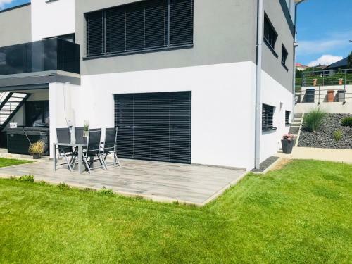 Apartamento Moderne Ferienwohnung Mit Terrasse Und Garten