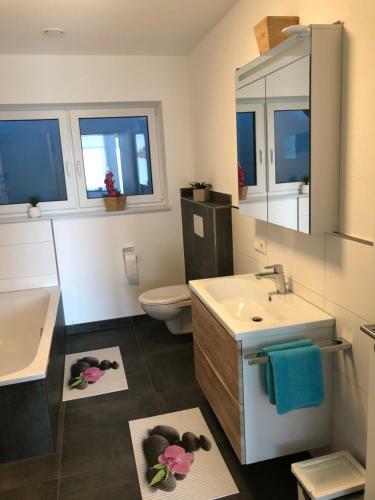 Apartamento Moderne Ferienwohnung Mit Terrasse Und Garten